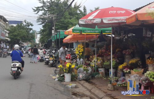 សកម្មភាពអាជីវករលក់ដូរ និងពលរដ្ឋមកទិញទំនិញនៅផ្សារបឹងកេងកង ថ្ងៃទី២២ ខែកញ្ញា ឆ្នាំ២០២២។