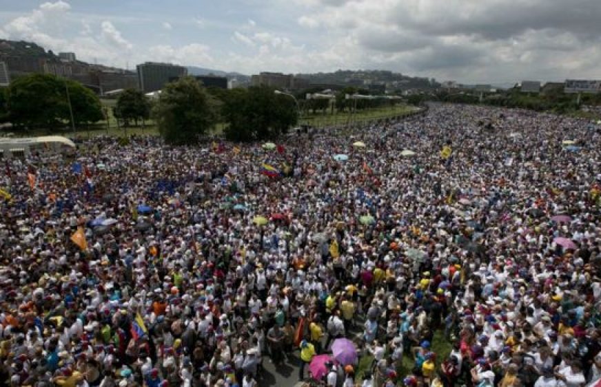 161027-vod-meta-g-legal-injuries-venezuela-protests-against-president-maduro