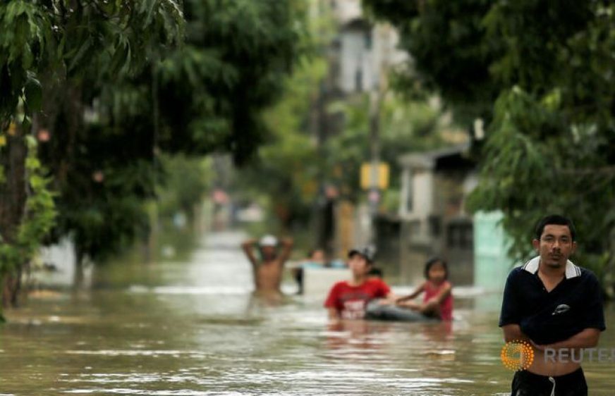 170109-vod-meta-g-en-Thai-floods-kill-21-and-hit-rubber-production