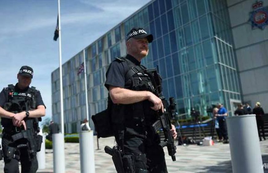 170524-vod-meta-g-secu-Britain raises terror threat level after Manchester Arena attack