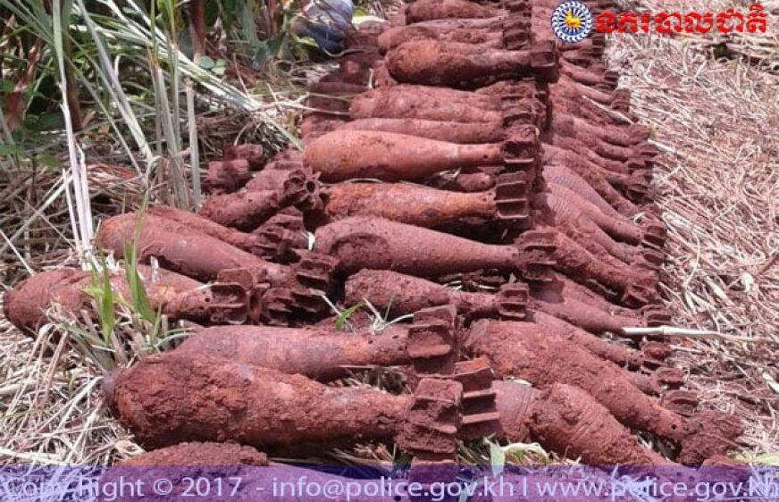 170628-vod-hann-d-gg- Residents found nearly 300 unexploded shells in Battambang-meta-ed