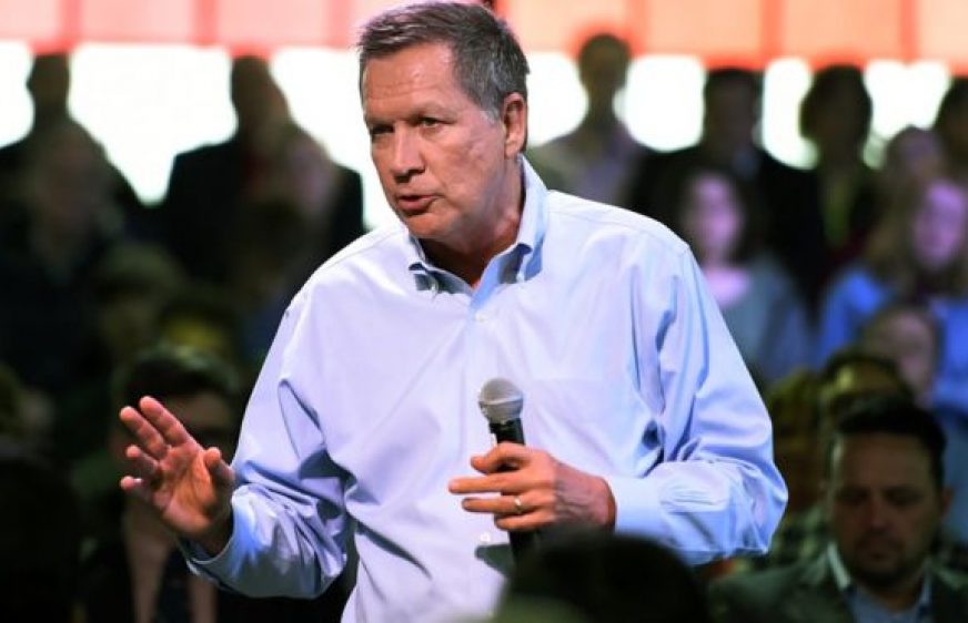 អភិបាល​រដ្ឋ​អូហាយ៉ូ លោក John Kasich (រូបភាពពី BBC)