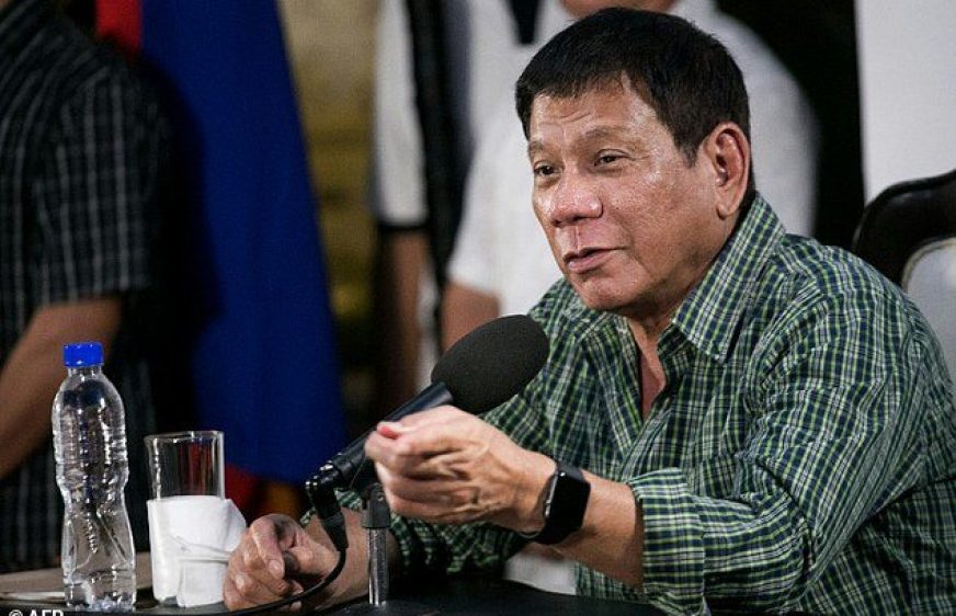 ប្រធា​នាធិបតី​ជាប់​ឆ្នោត​ថ្មី​របស់​ហ្វីលីពីន លោក Rodrigo Duterte (រូបភាពពី AFP)