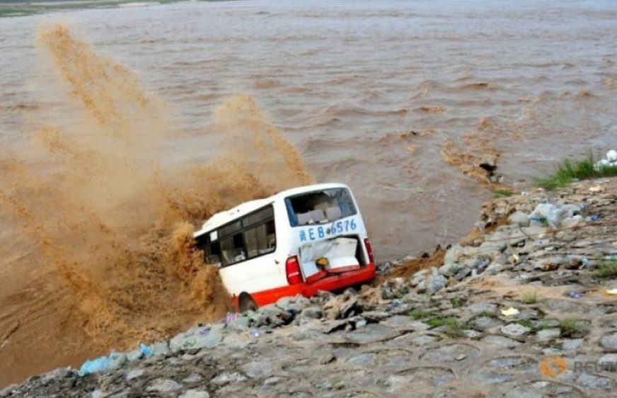 20160723-vod-udom-g-env-Heavy rain in China kills at least 87, millions evacuated