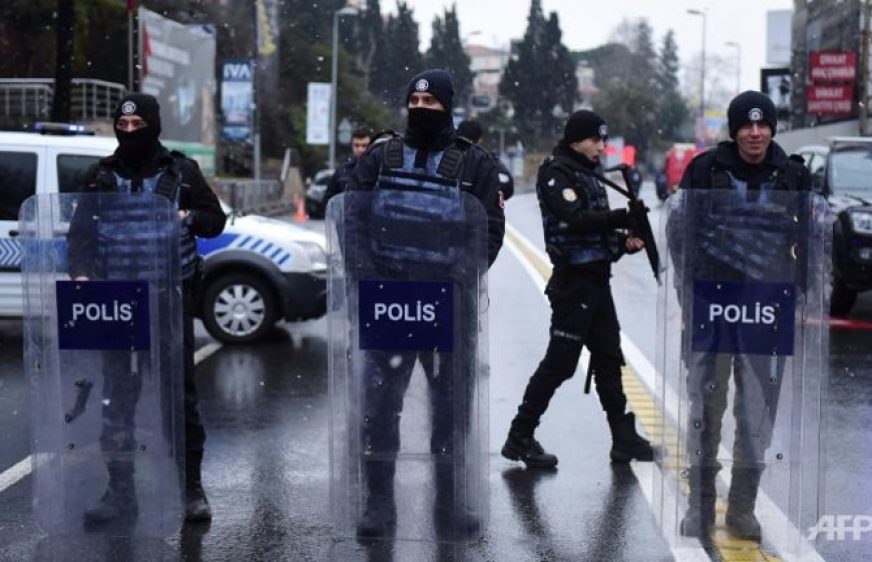 20170117-vod-udom-g-sec-Turkish police capture Istanbul nightclub attacker