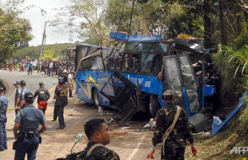 20170221-vod-udom-g-sec-Philippine bus crash kills 13 students on camping trip, driver