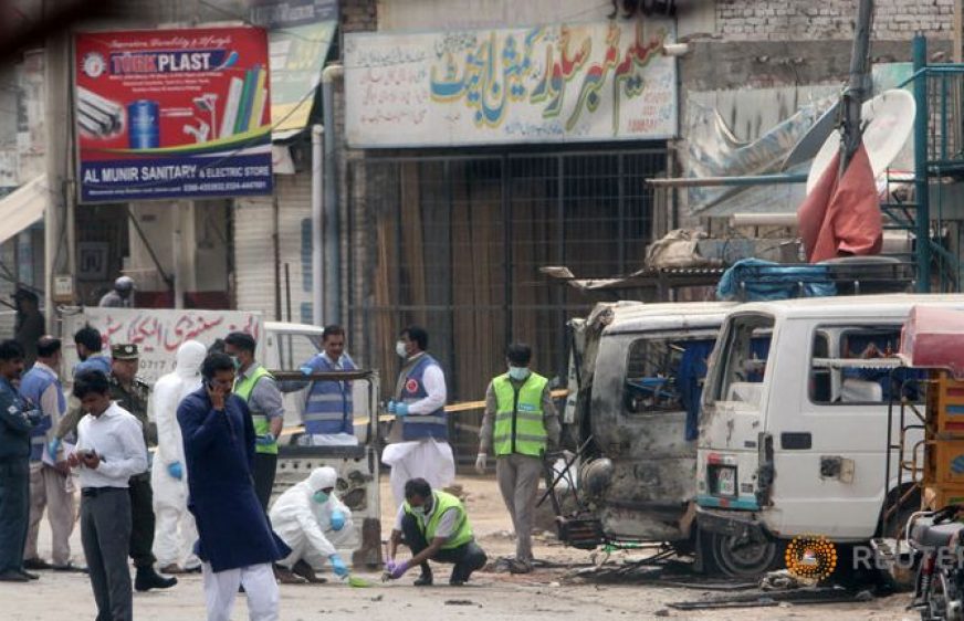 20170405-vod-udom-g-ss-Blast in Pakistani city of Lahore kills at least six