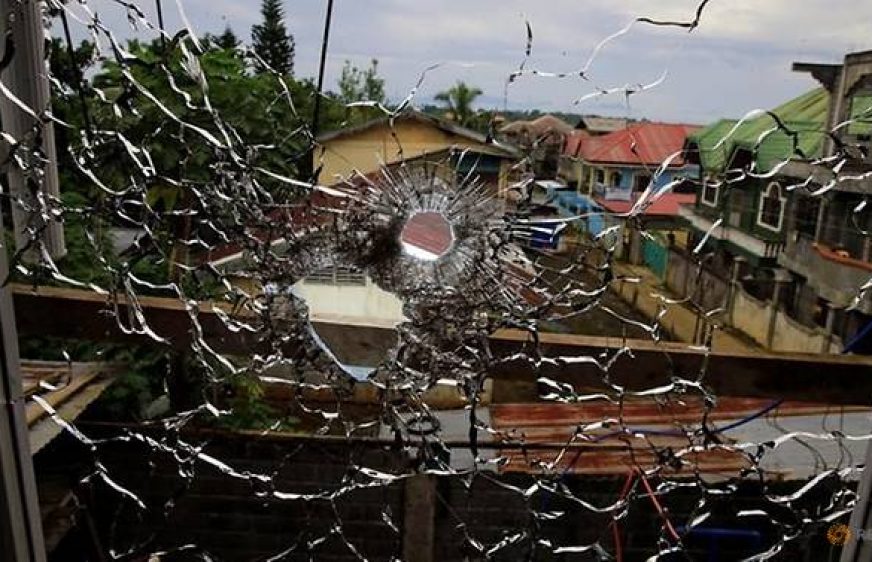 20170613-vod-udom-g-ss-Philippines says militants control 20% of besieged city