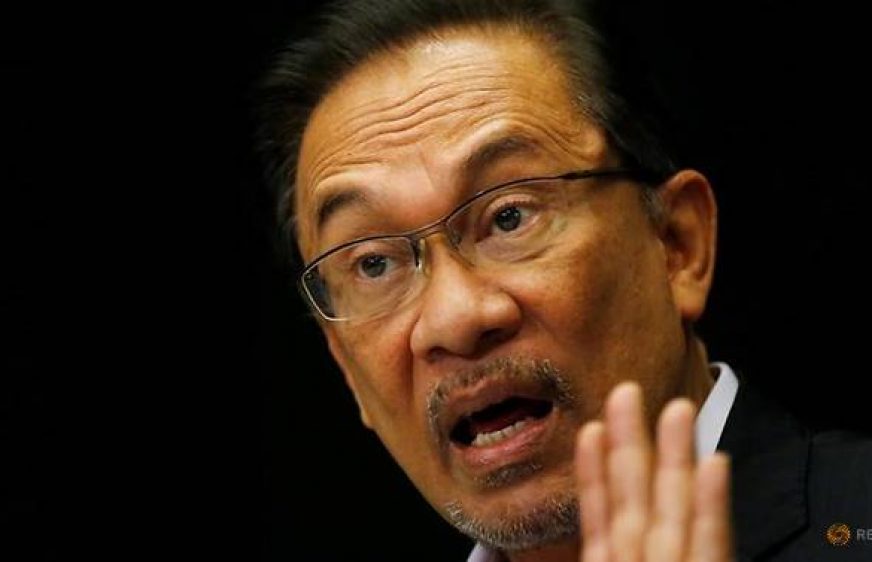 20170618-vod-udom-g-pol-Jailed Malaysian opposition leader Anwar Ibrahim withdraws as PM candidate