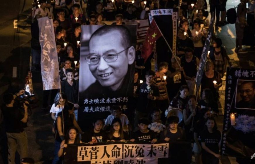20170716-vod-udom-g-hr-Thousands march in Hong Kong in memory of Liu Xiaobo