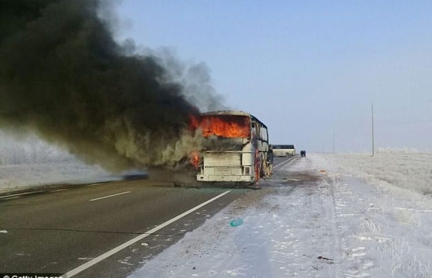 4842A7EC00000578-5282979-At_least_52_people_were_burned_alive_when_a_bus_ignited_in_a_fir-a-15_1516270029524