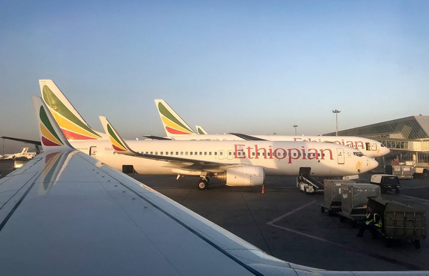 យន្តហោះ Boeing 737s ដែលប្រតិបត្តិដោយអាកាសចរណ៍អេត្យូពីនៅអាកាសយានដ្ឋានអន្តរជាតិ Bole ក្នុងក្រុង Addis Ababa ។ រូបភាព៖ Ben Curtis/Associated Press