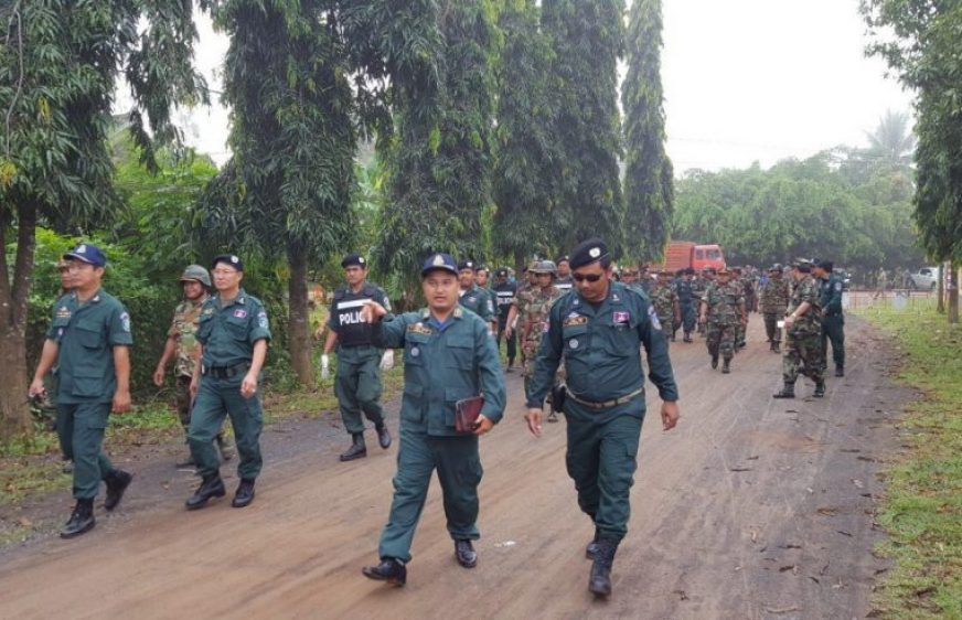 កម្លាំង​សន្តិសុខ​រាប់​រយនាក់​ត្រូវ​បាន​ដាក់​ពង្រាយ​នៅ​ពន្ធនាគារ​ត្រពាំង​ផ្លុង (Fresh News)